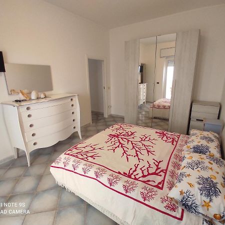 Bed and Breakfast La Casa Del Sole à Terracine Extérieur photo