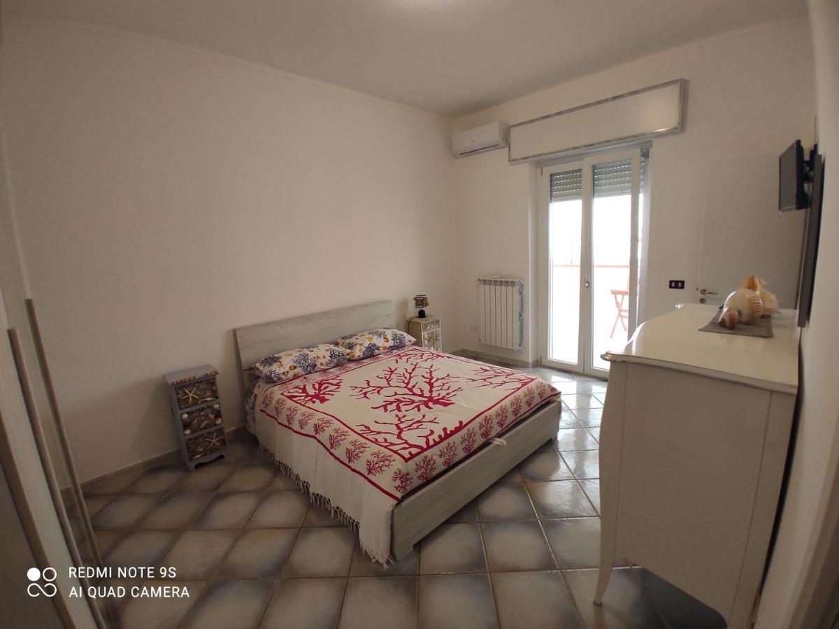 Bed and Breakfast La Casa Del Sole à Terracine Extérieur photo